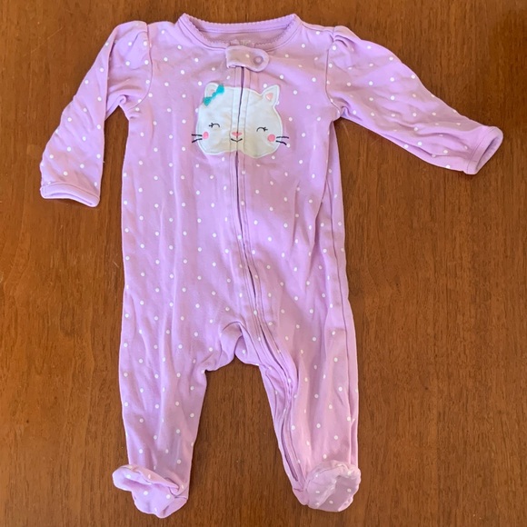 🍊5/$25 Carter's Lavender and White Polka Dot Footie size 3-6m - Picture 1 of 7